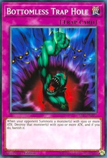 Bottomless Trap Hole [Starter Deck: Link Strike] [YS17-EN037] | Gaming Infinity